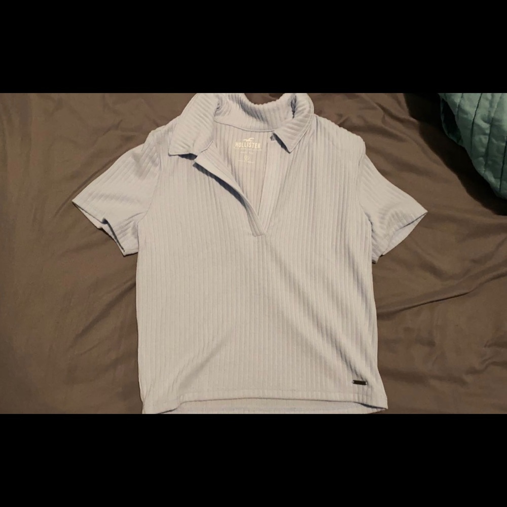 hollister baby tee